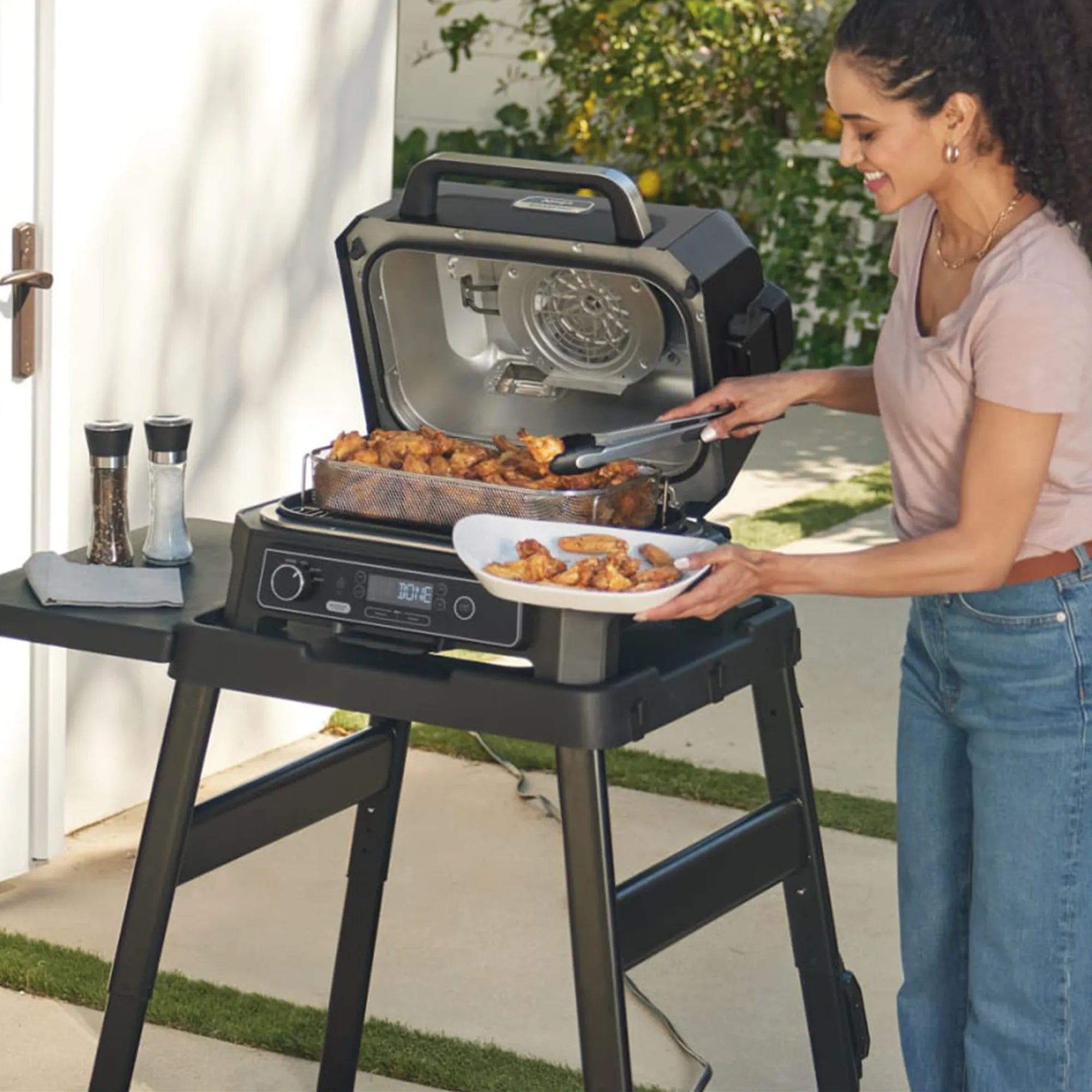 Woodfire Pro XL Outdoor Electric BBQ Grill & Smoker