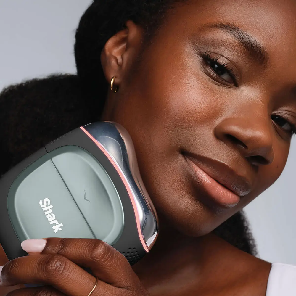 Shark Beauty FacialPro Glow Glow-Boosting At-Home Facial System Spa Warm Black