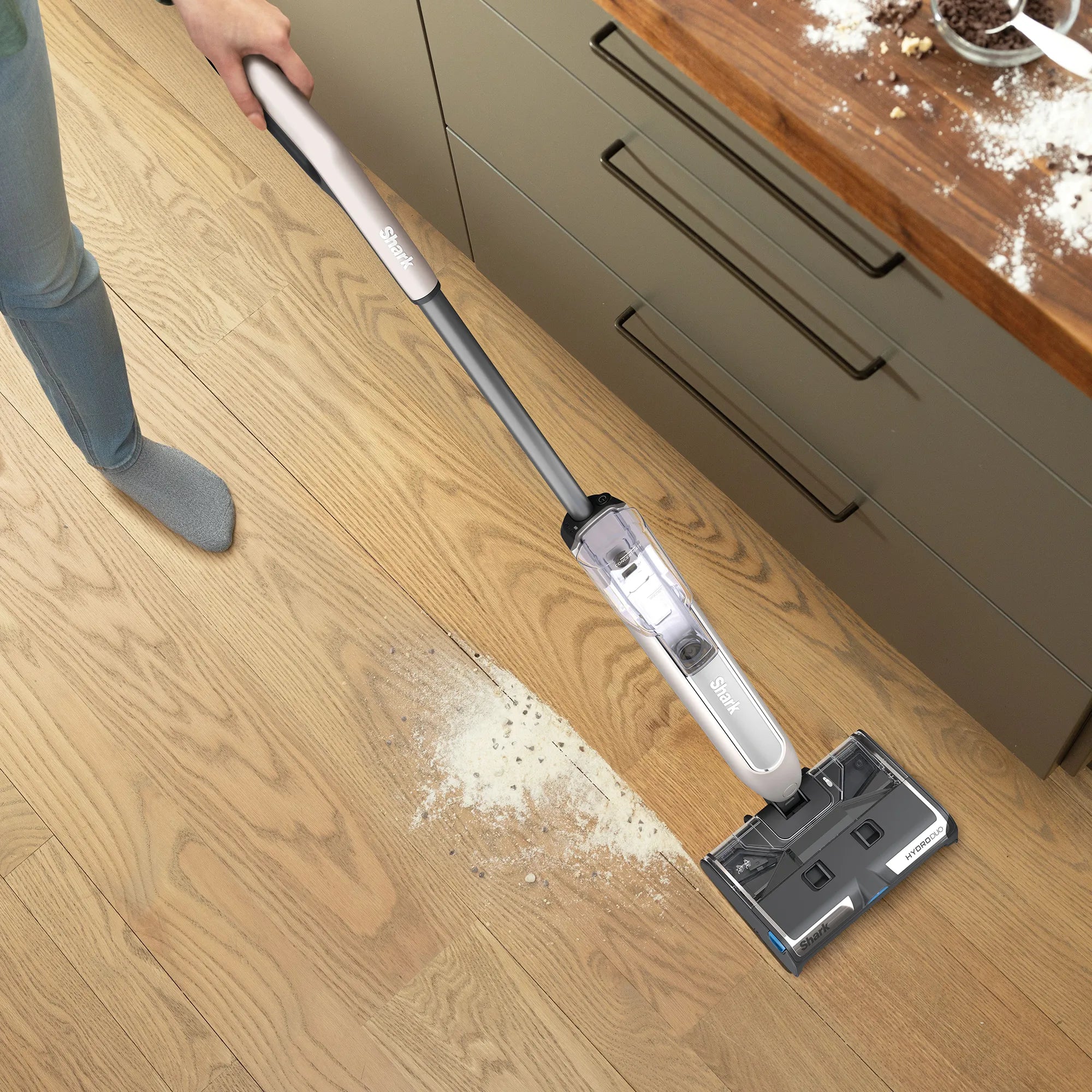 Shark HydroDuo with Dirt-Reveal Technology
